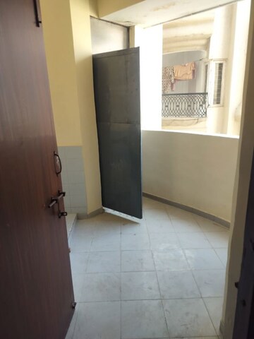 Bathroom in 4 BHK Apartment at Thaltej – for Rent