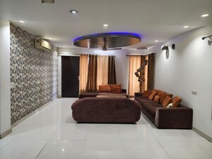 Living Room in 4 BHK Builder Floor at Sector 4 – for Rent