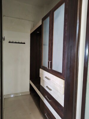 Building Lobby in 4 BHK Builder Floor at Sector 4 – for Rent