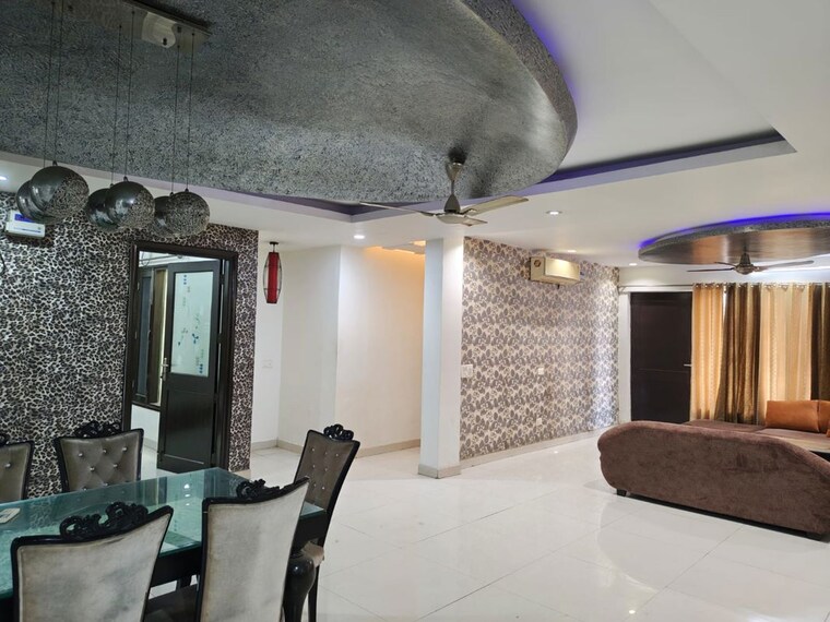 Living Room, sector 4 4 Bedroom 4725 Sq.Ft. Builder Floor In Sector 4 Gurgaon 9998808