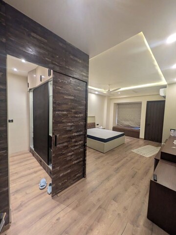 Bedroom in 3 BHK Builder Floor at Sushant Lok I – for Rent