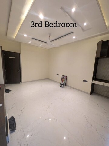 Bedroom in 3 BHK Builder Floor at Sushant Lok I – for Rent
