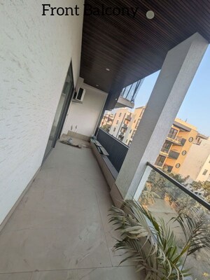 Balcony in 3 BHK Builder Floor at Sushant Lok I – for Rent