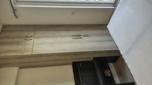 Furnished Amenities in 3.5 BHK Apartment at Emaar Emerald Estate, Sector 65 – for Rent