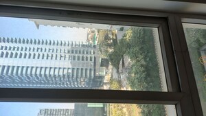 Swimming Pool in 3.5 BHK Apartment at Emaar Emerald Estate, Sector 65 – for Rent