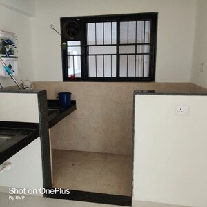 Room in 2.5 BHK Apartment at Kohinoor Viva City, Dhanori – for Sale