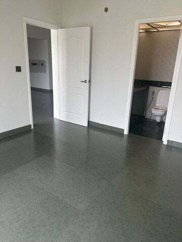 Room in 2 BHK Apartment at Centreo , Kanakapura Road – for Rent