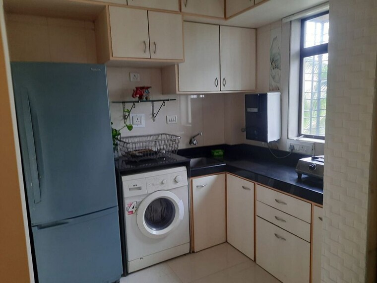 Kitchen, bandra west 2 Bedroom 700 Sq.Ft. Apartment In Bandra West Mumbai 9999235