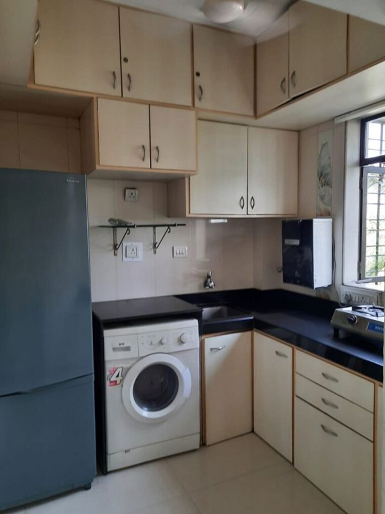 Kitchen, bandra west 2 Bedroom 700 Sq.Ft. Apartment In Bandra West Mumbai 9999235