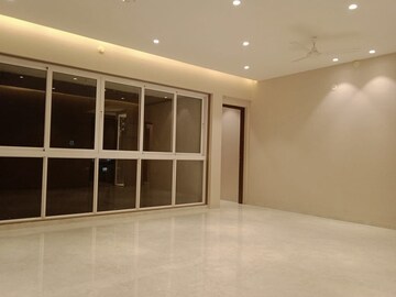 Room in 2 BHK Apartment at Shapoorji Pallonji The Canvas Residences, Sewri – for Sale