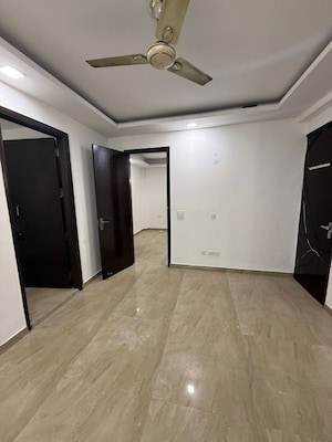 Room in 3 BHK Builder Floor at Lb Nagar – for Sale