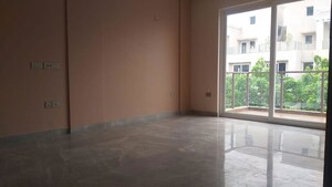 Room in 5 BHK Villa at BPTP Astaire Gardens Cezanne Villas, Sector 70a – for Sale