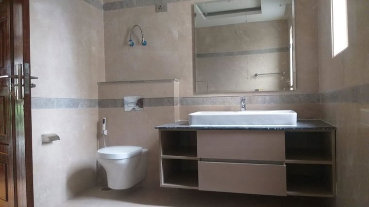 Bathroom, bptp-astaire-gardens-cezanne-villas 5 Bedroom 290 Sq.Yd. Villa In Sector 70a Gurgaon 9648260