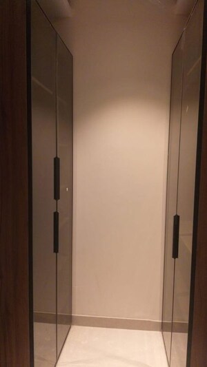 Room in 5 BHK Villa at BPTP Astaire Gardens Cezanne Villas, Sector 70a – for Sale