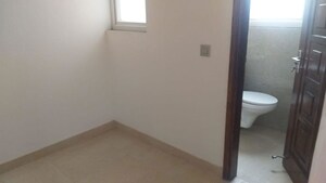 Room in 5 BHK Villa at BPTP Astaire Gardens Cezanne Villas, Sector 70a – for Sale