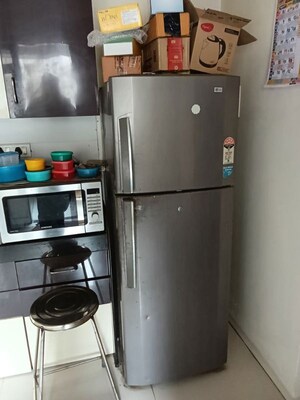 Furnished Amenities in 2 BHK Apartment at Viva Hallmark, Bavdhan – for Rent