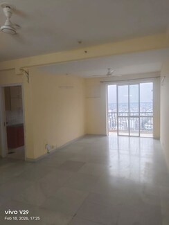 3 BHK Apartment For Rent in DLF Belvedere Towers