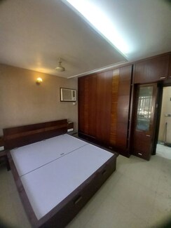 3 BHK + Pooja Room,Study Room Apartment For Rent in Lokhandwala Whispering Palms