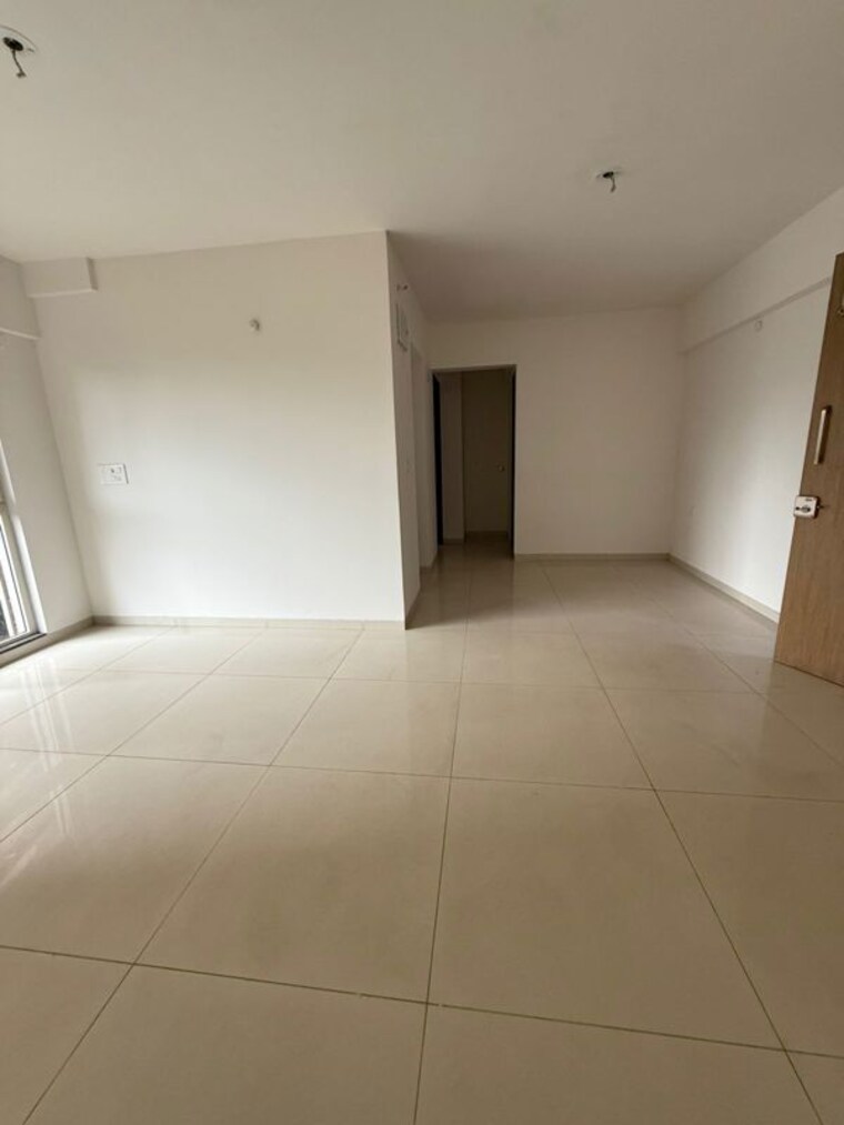 Room, godrej-tranquil Commercial Office Space 750 Sq.Ft. In Kandivali East Mumbai 9999735