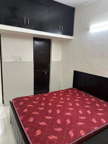 1 BHK Builder Floor For Rent in Sector 52