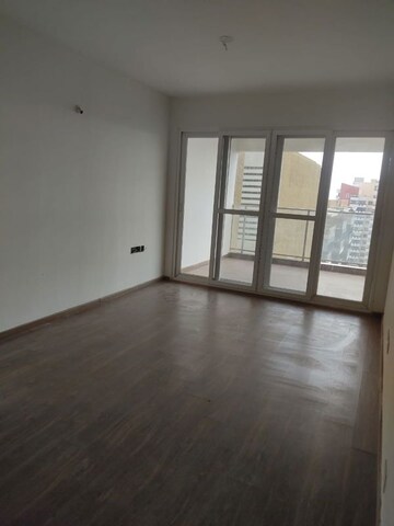 Room in 3 BHK Apartment at Shriram Southern Crest, Jp Nagar – for Sale