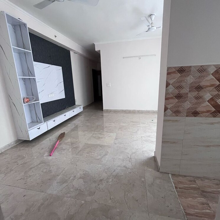 Room, mahagun-mywoods 2 Bedroom 960 Sq.Ft. Apartment In Sector 16c Greater Noida Greater Noida 9999921