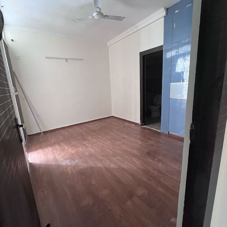 Room, mahagun-mywoods 2 Bedroom 960 Sq.Ft. Apartment In Sector 16c Greater Noida Greater Noida 9999921