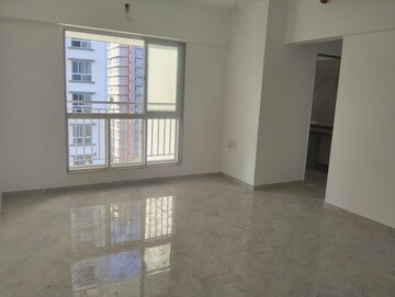 Room in 1 BHK Apartment at Marigold Aangan, Mulund West – for Rent