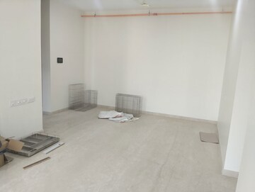 Room in 1 BHK Apartment at Marigold Aangan, Mulund West – for Rent