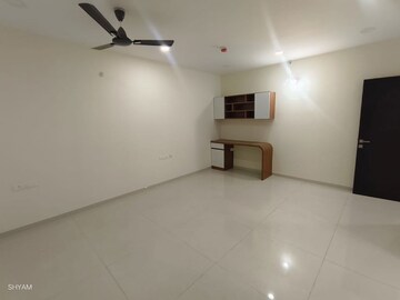 Room in 2 BHK Apartment at Aparna Sarovar, Nallagandla – for Rent