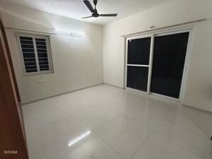 2 BHK Apartment For Rent in Aparna Sarovar, Nallagandla