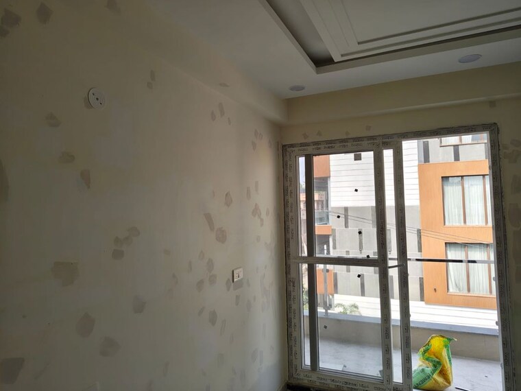 Room, sector 7 3 Bedroom 2250 Sq.Ft. Builder Floor In Sector 7 Gurgaon 9998749