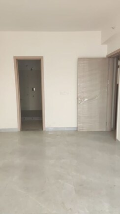 3 BHK Apartment For Sale in DLF Express Greens