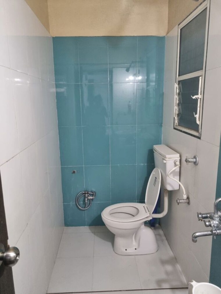 Bathroom, pride-aashiyana 2 Bedroom 1000 Sq.Ft. Apartment In Dhanori Pune 10000089