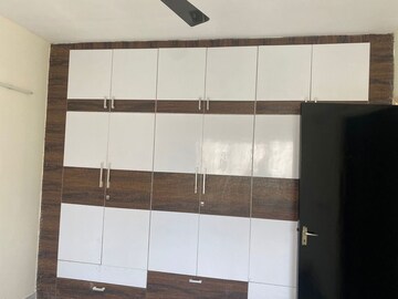 Furnished Amenities in 3.5 BHK Apartment at BPTP Park Grandeura, Sector 82 – for Sale