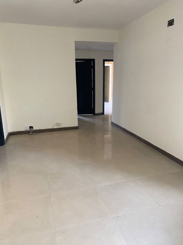 Room, bptp-park-grandeura 3.5 Bedroom 2030 Sq.Ft. Apartment In Sector 82 Faridabad 10000035