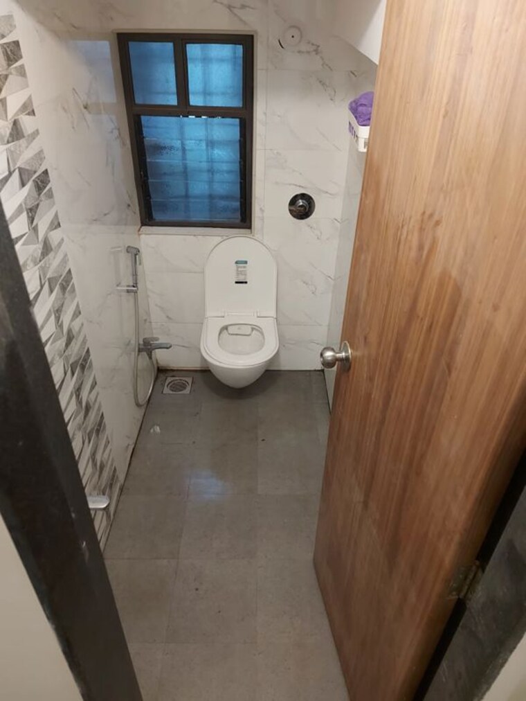 Bathroom, mantra-montana-phase-1 4 Bedroom 2100 Sq.Ft. Apartment In Dhanori Pune 10000067