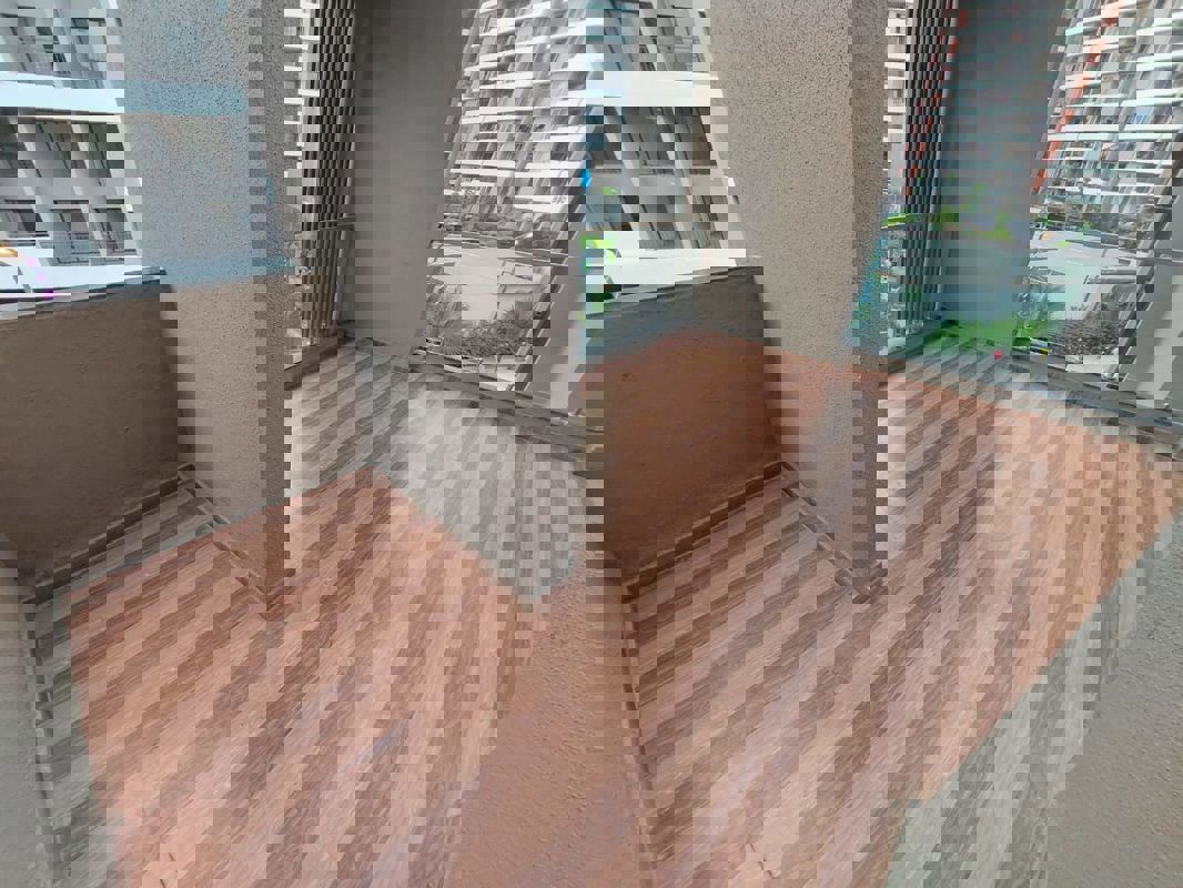 4 BHK + Servant Room 2100 Sq.Ft. Apartment in Mantra Montana Phase 1