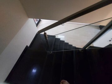 Furnished Amenities in 4 BHK Apartment at Mantra Montana Phase 1, Dhanori – for Rent