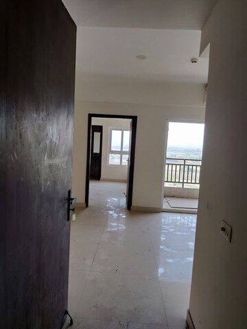 Room in 3.5 BHK Apartment at ATS Triumph, Sector 104 – for Rent