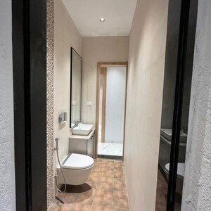 Bathroom in 2 BHK Apartment at The Baya Sunrise, Kohinoor Mill – for Sale