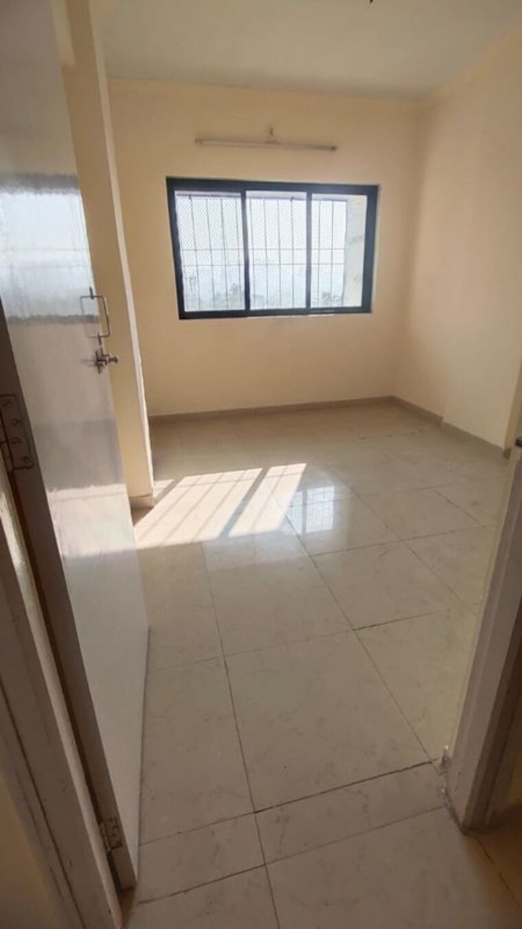 Room, gorai 2 Bedroom 625 Sq.Ft. Apartment In Gorai Mumbai 10000071