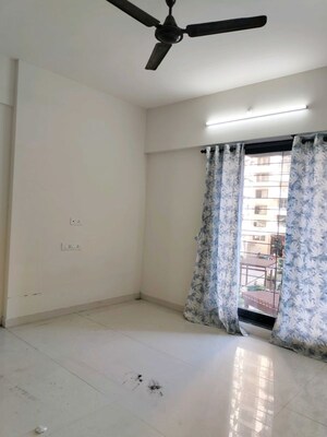 Room in 1 BHK Apartment at Kanakia Spaces Zen World, Kanjurmarg East – for Rent