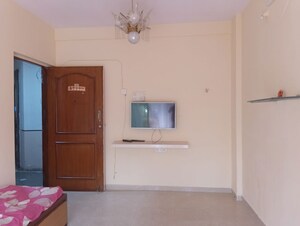 Room in 1 BHK Apartment at Acme Complex 2A, Goregaon West – for Rent