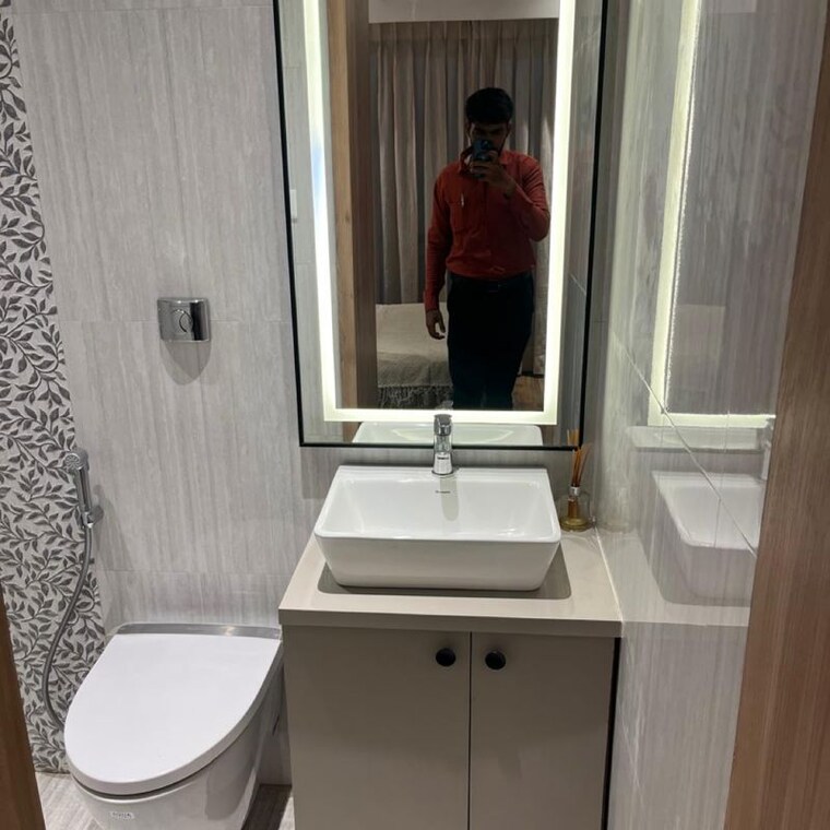 Bathroom, the-baya-sunrise 2 Bedroom 844 Sq.Ft. Apartment In Kohinoor Mill Mumbai 10000184