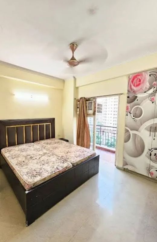 2 BHK Apartment For Rent in Gaur Yamuna City
