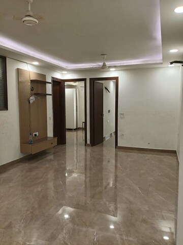 Room in 3 BHK Builder Floor at Sector 8 Dwarka – for Rent