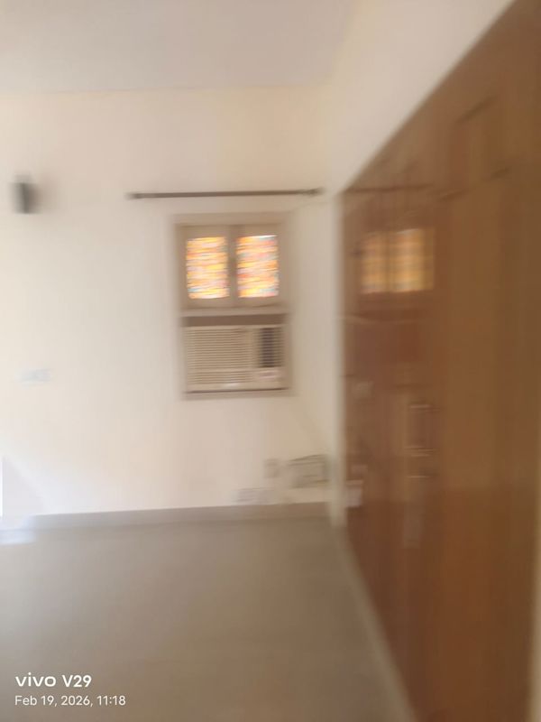 2 BHK Apartment For Rent in Unitech Heritage City