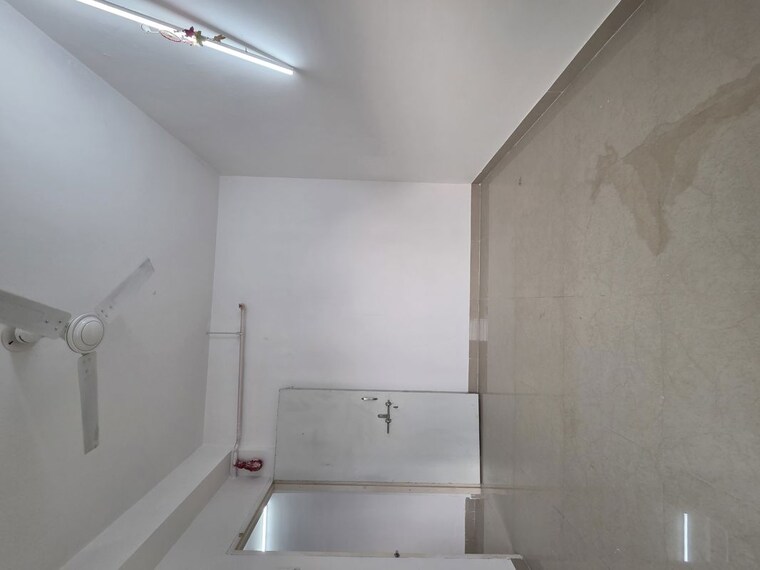 Bathroom, goregaon west 1 Bedroom 482 Sq.Ft. Apartment In Goregaon West Mumbai 10000309