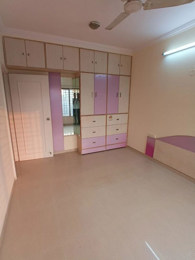 Room, raheja-willows 2 Bedroom 750 Sq.Ft. Apartment In Kandivali East Mumbai 10000428